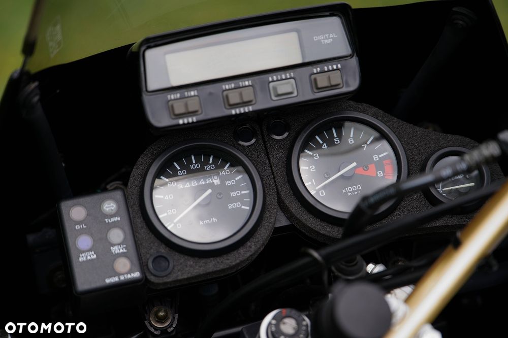 Honda XRV - 15