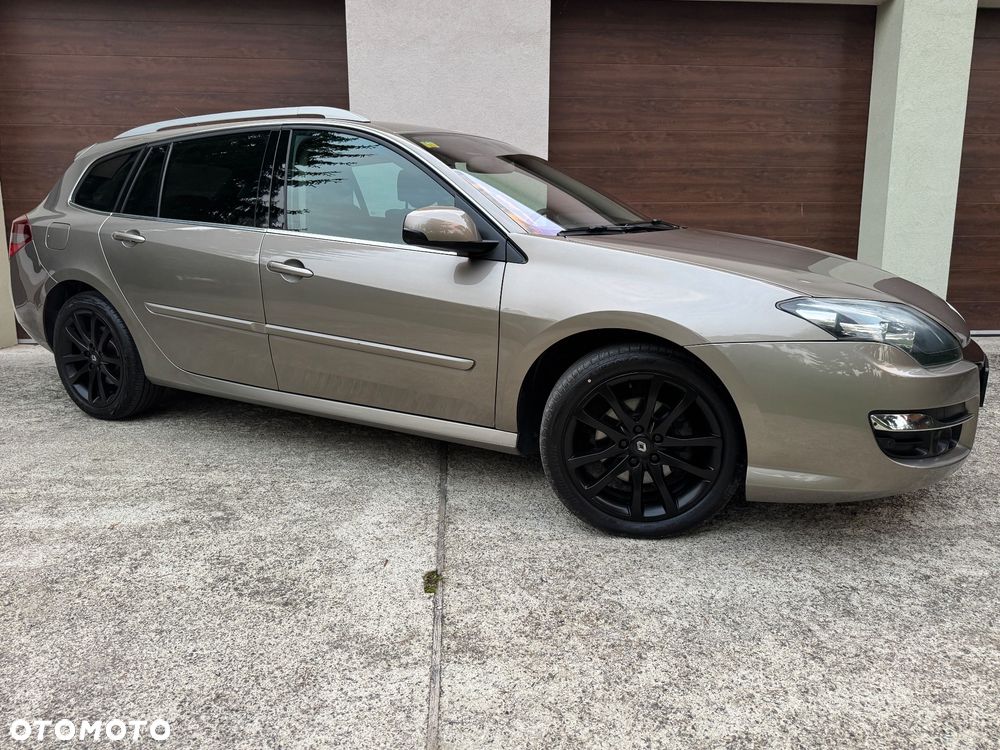 Renault Laguna 2.0 dCi Initiale - 8