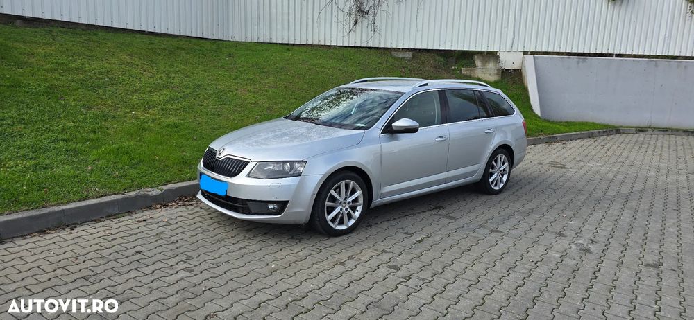 Skoda Octavia Combi Diesel 2.0 TDI Style - 5