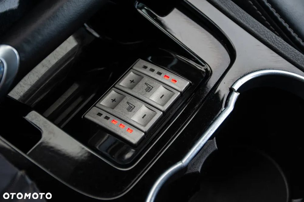 Ford Galaxy 2.0 TDCi Titanium - 25