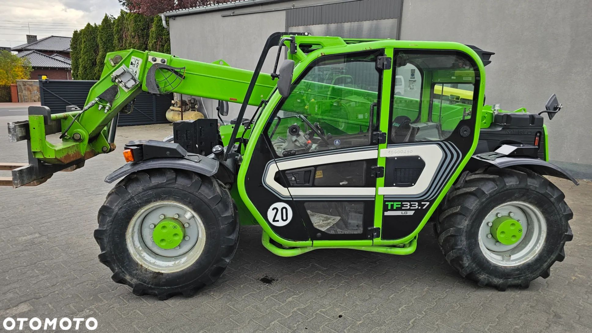 Merlo TF 33.7 - 1