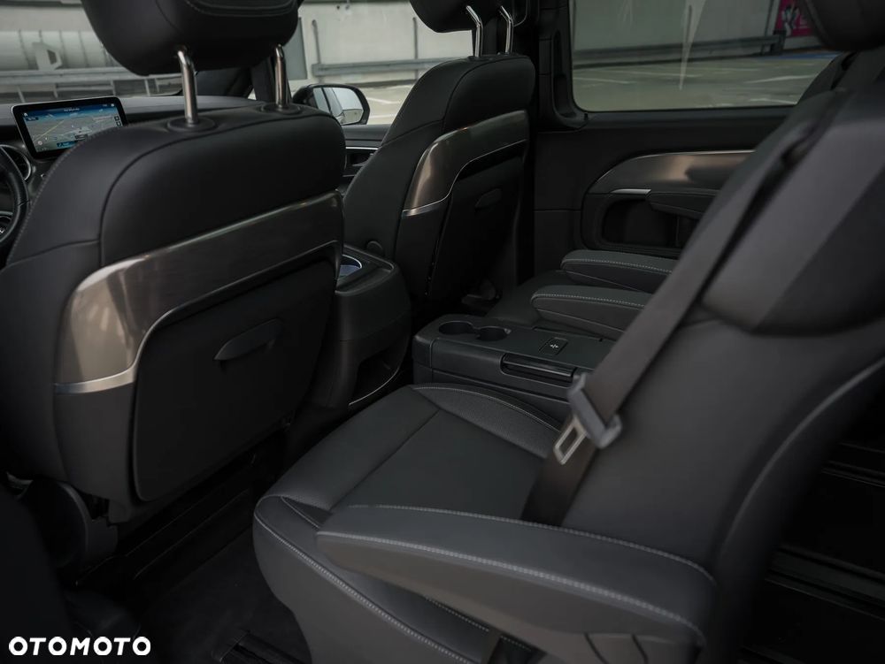 Mercedes-Benz Klasa V 300 d 4-Matic Exclusive 9G-Tronic (d³ugi) - 22