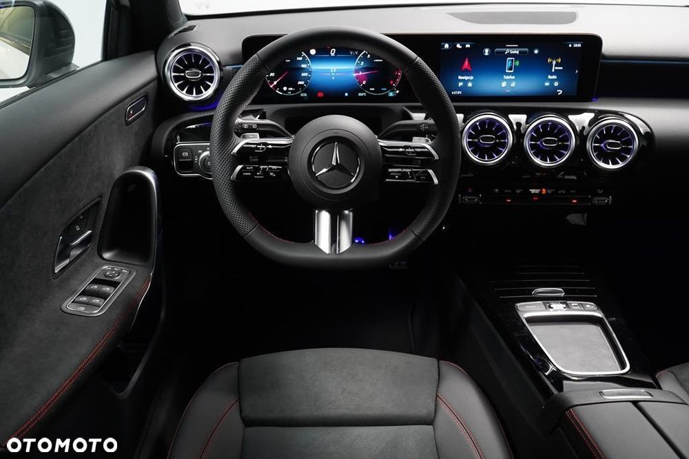 Mercedes-Benz Klasa A 200 AMG Line 7G-DCT - 17