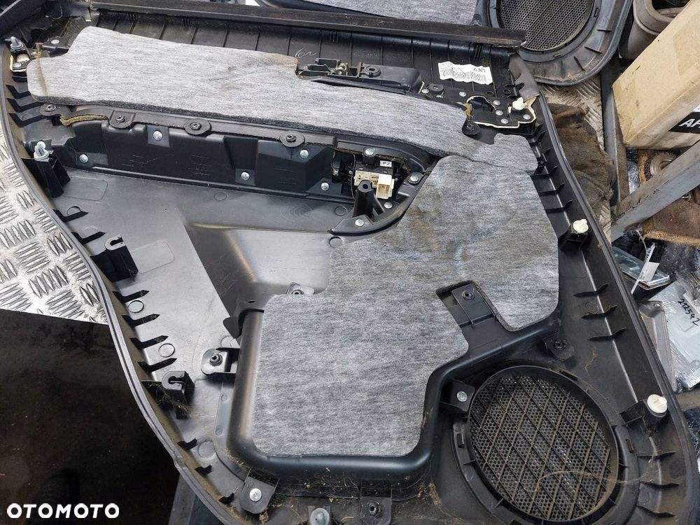 BOCZEK BOCZKI DRZWI KOMPLET CHEVROLET CAPTIVA I - 10