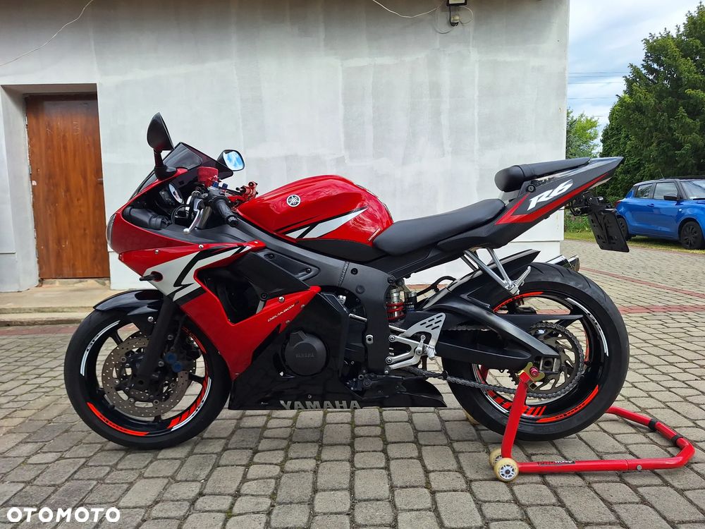 Yamaha YZF - 1