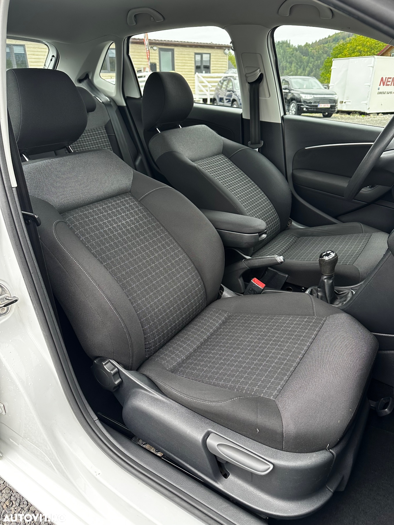 Volkswagen Polo 1.4 TDI (Blue Motion Technology) Comfortline - 17