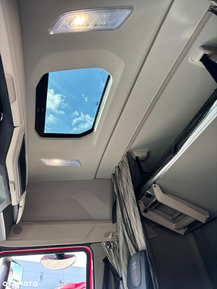 DAF XG - 7