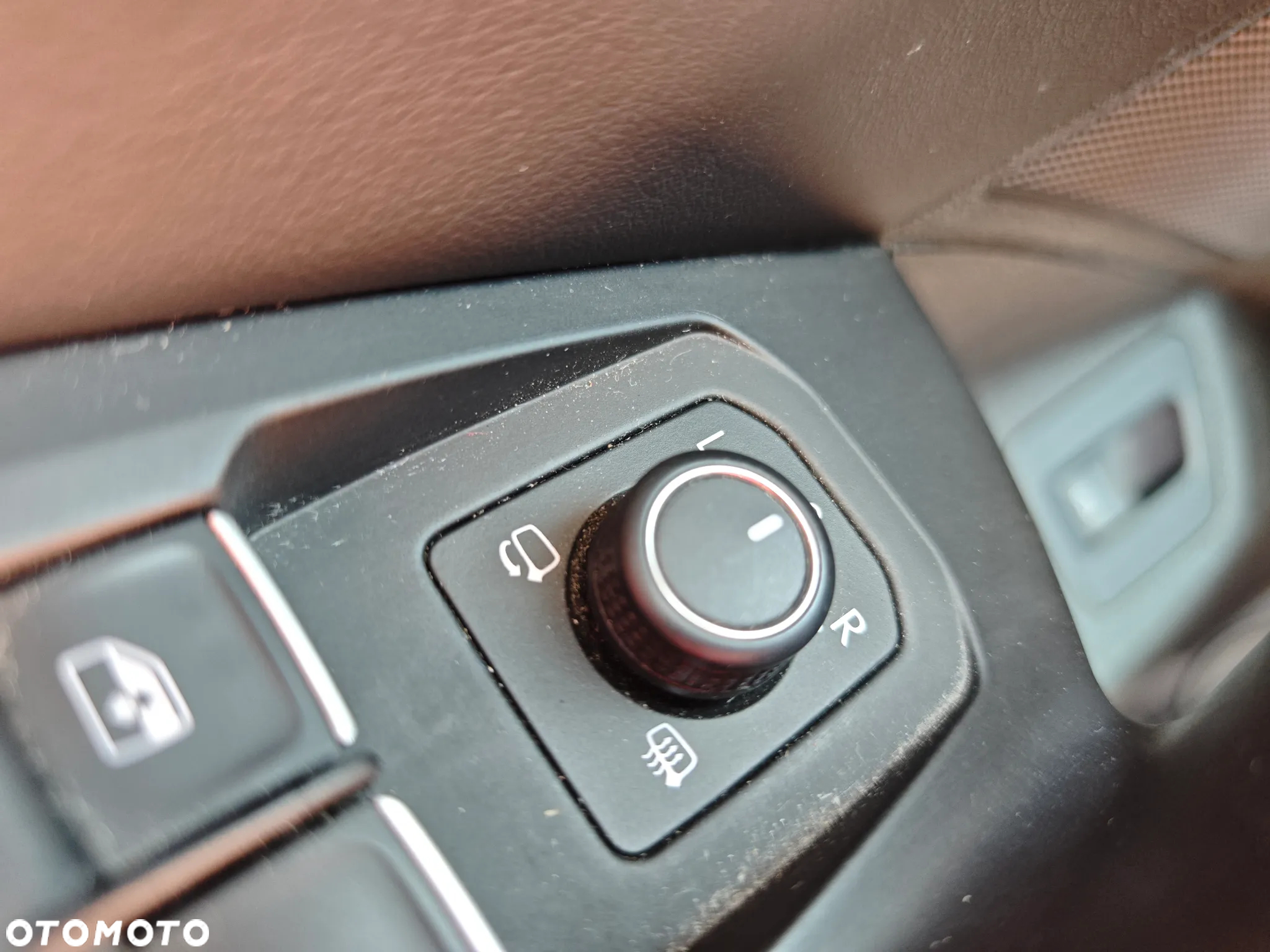 Volkswagen Passat 1.8 TSI BMT Highline DSG - 38