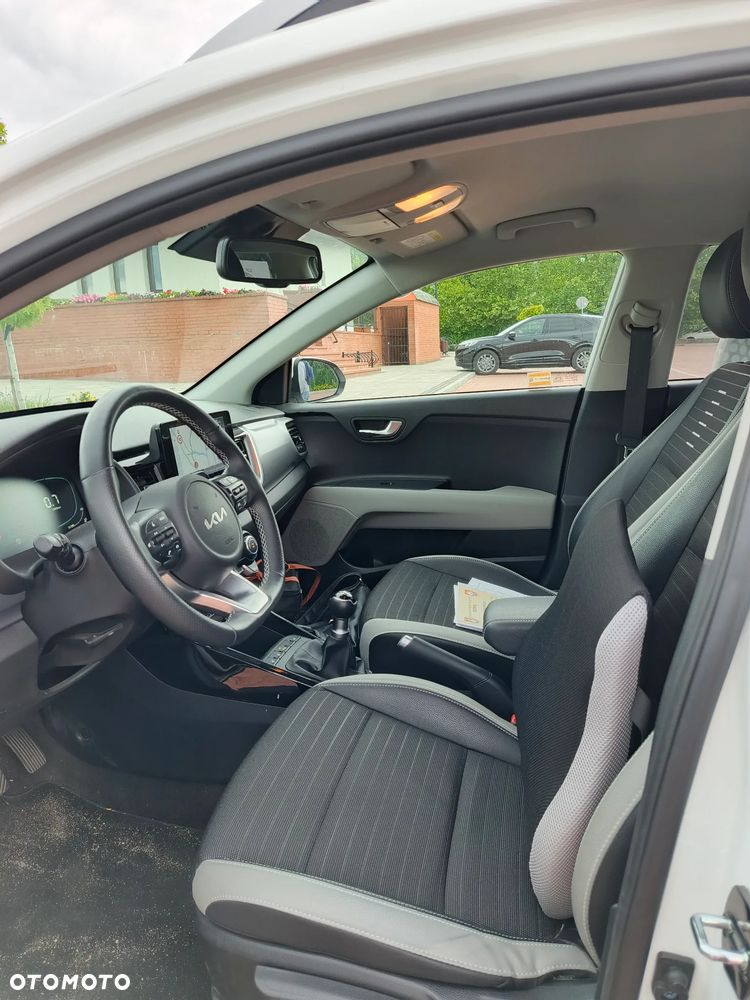 Kia Stonic - 8