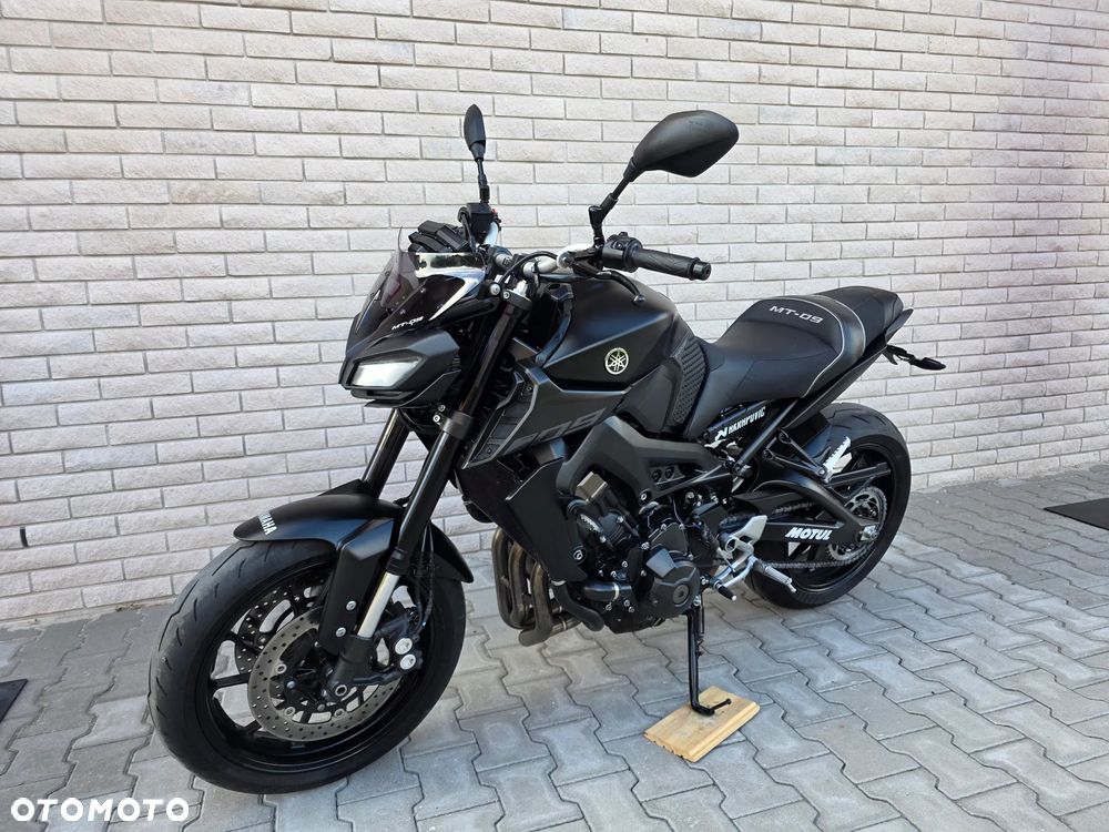 Yamaha MT - 11