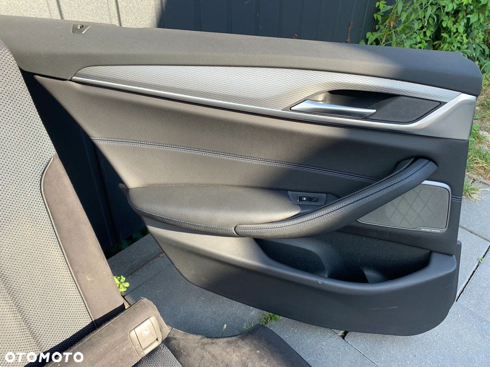 FOTELE TAPICERKA M-PAKIET ALCANTARA GRZANE HARMAN KARDON BMW 5 G30 SPORT - 13