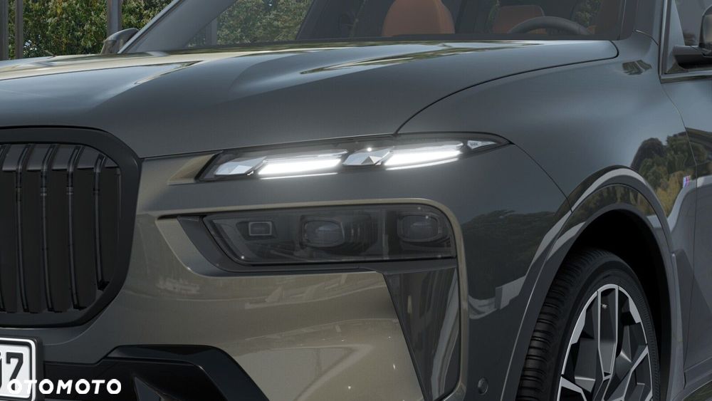 BMW X7 - 7