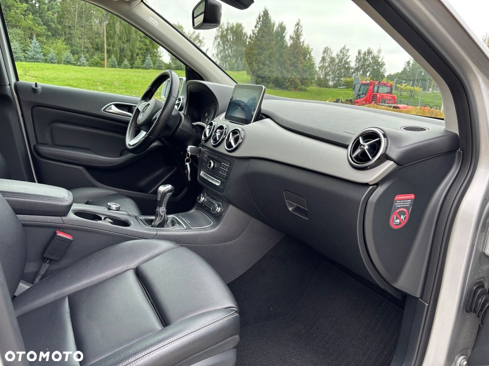 Mercedes-Benz Klasa B 180 (CDI) d AMG Line - 29