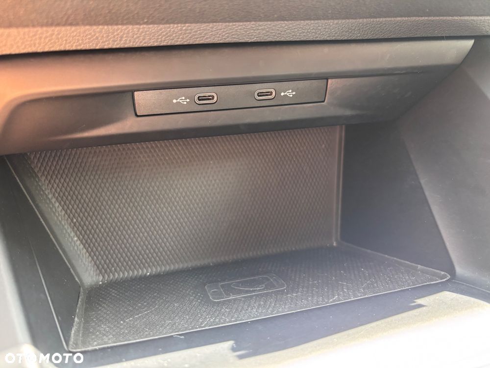 Volkswagen Golf - 13