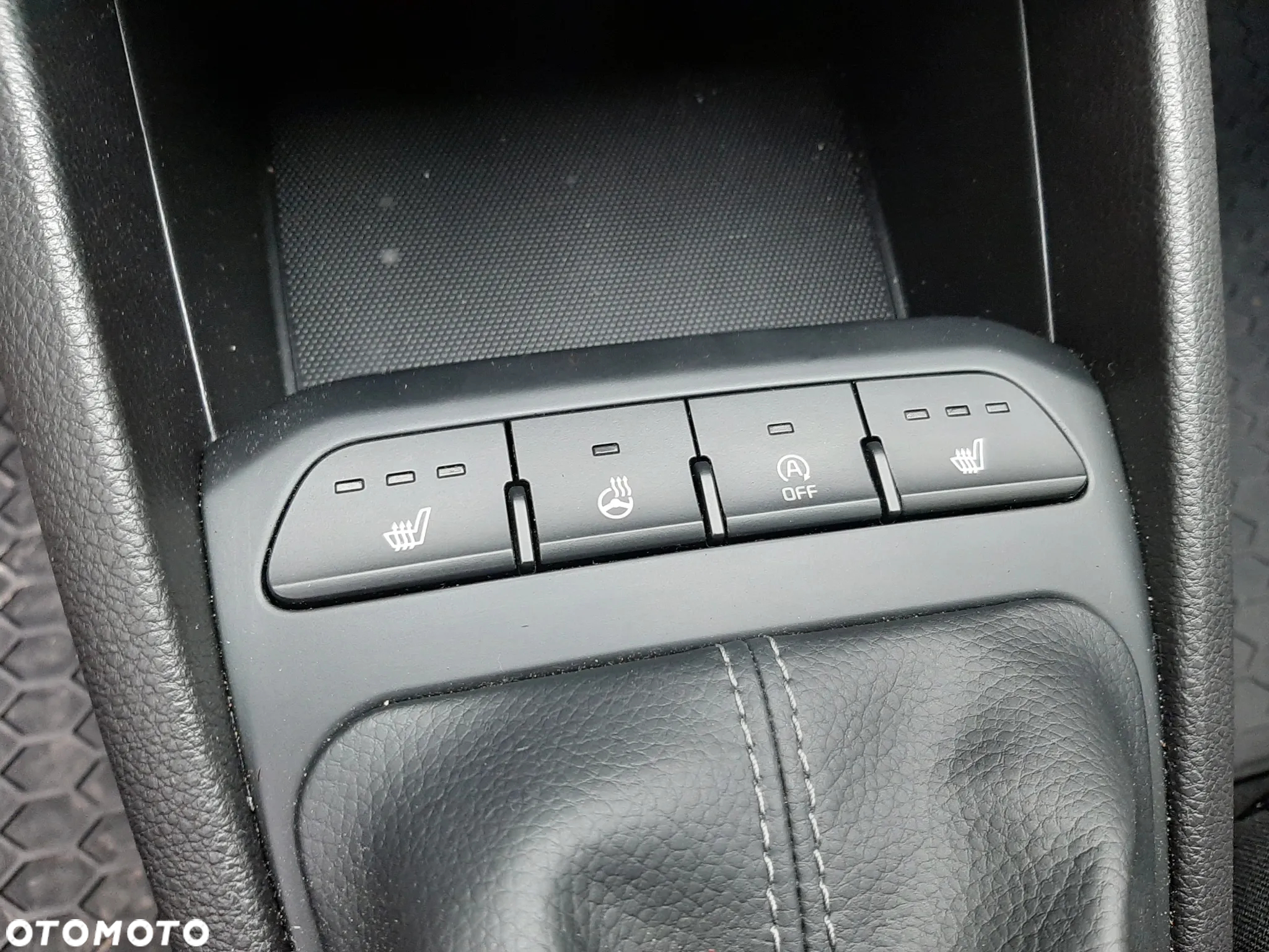 Kia Rio - 17