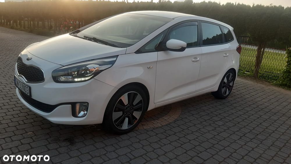Kia Carens 1.7 CRDi L - 1