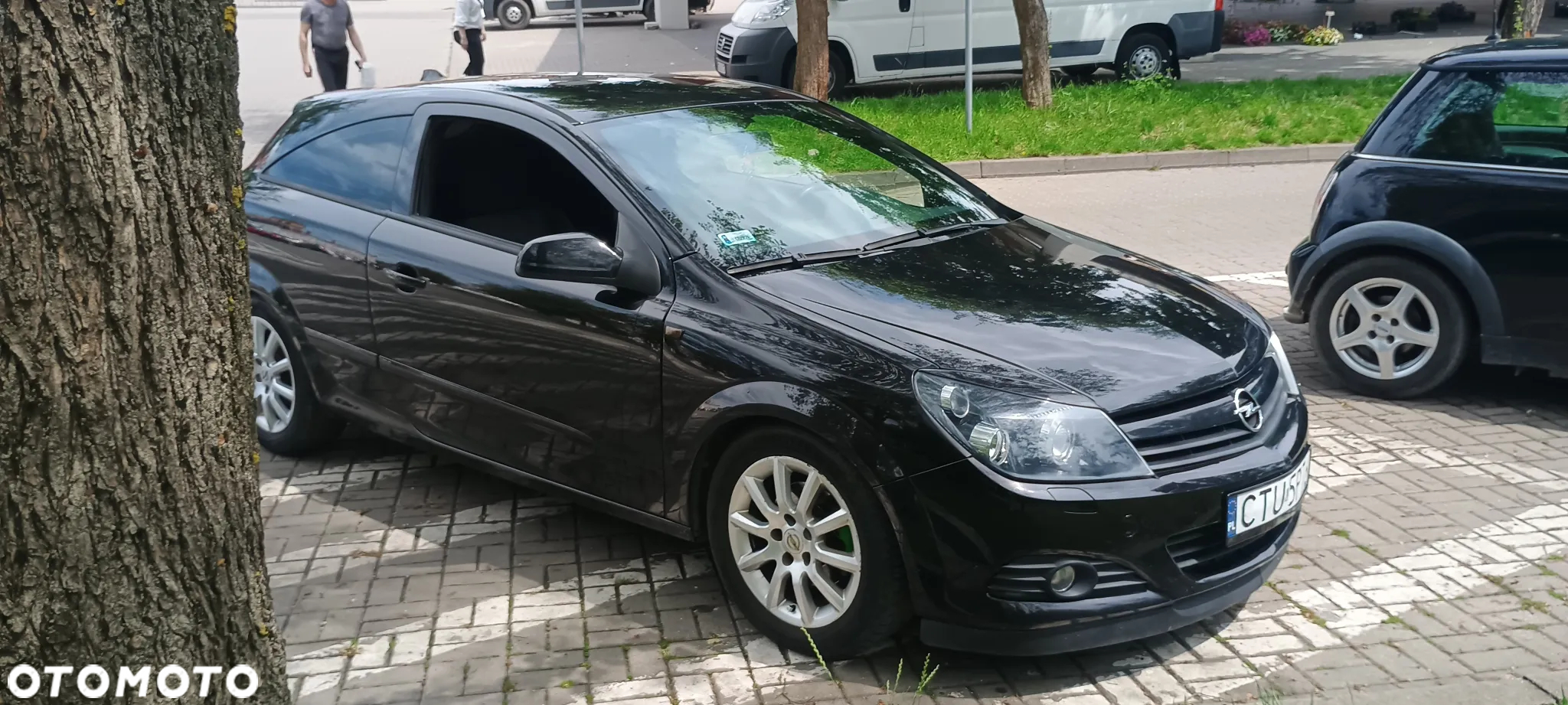 Opel Astra III GTC 1.6 Sport - 13