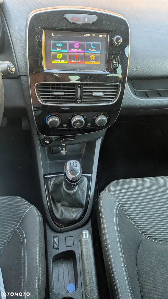 Renault Clio - 12