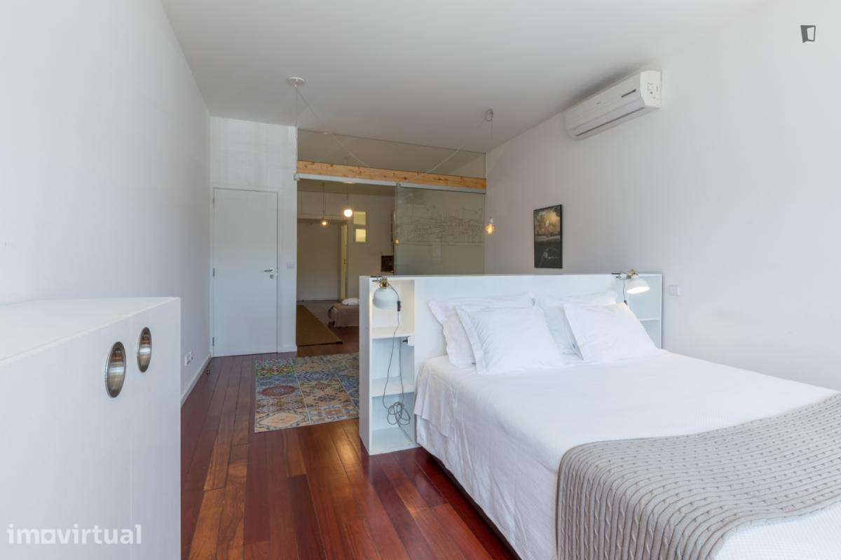 Apartamento com 1 quartos - localizado em São Nicolau Porto - Grande imagem: 4/14