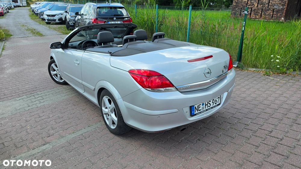 Opel Astra 1.8 Edition - 23