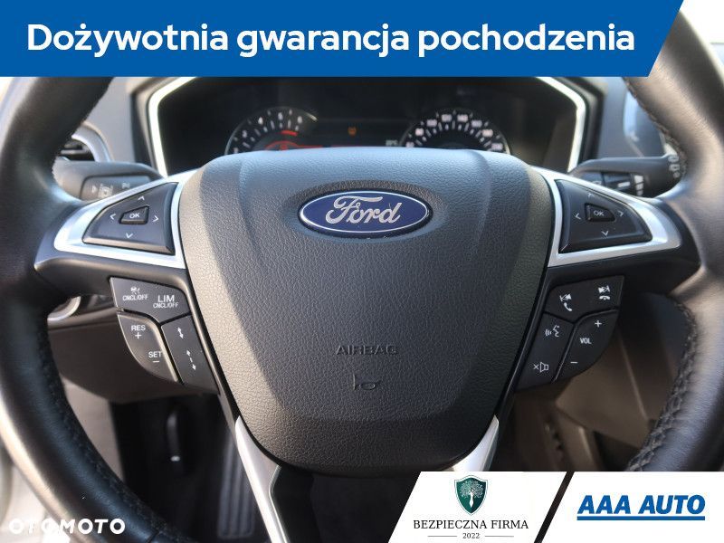 Ford Mondeo - 22