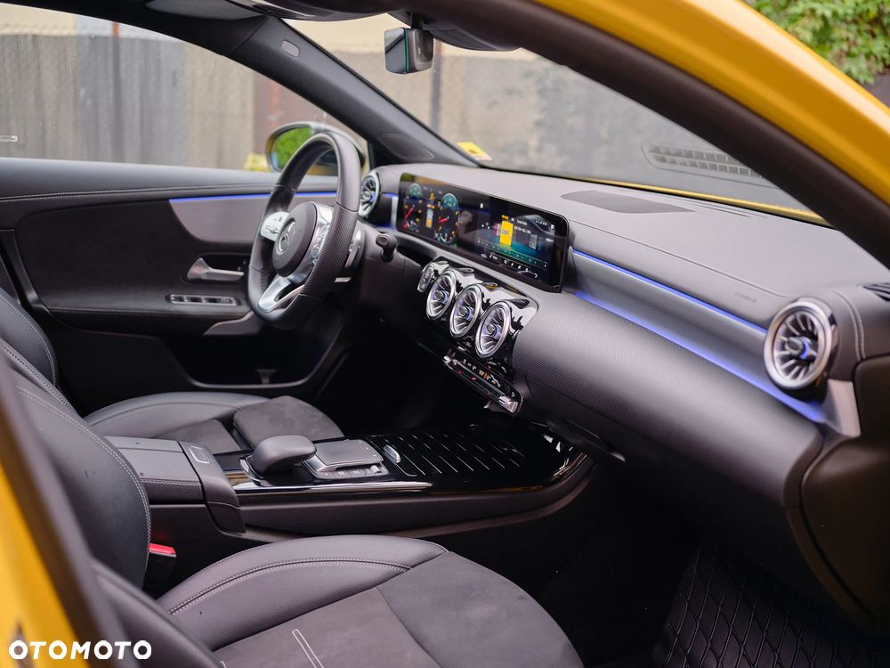 Mercedes-Benz Klasa A 250 Edition 1 7G-DCT - 26