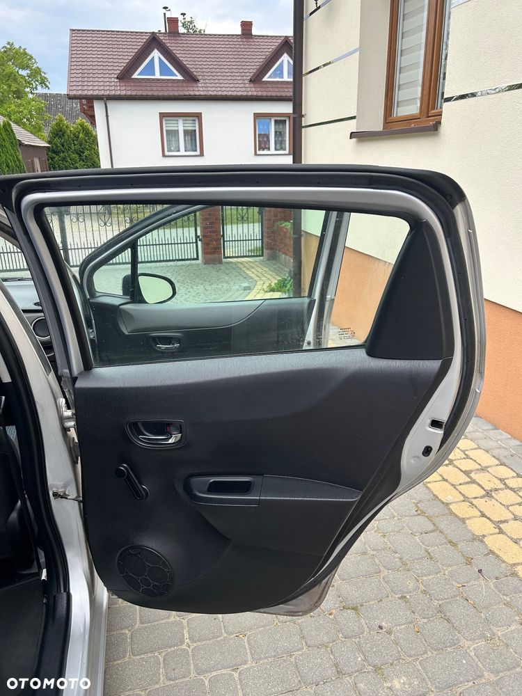 Toyota Yaris 1.4 D-4D Prestige - 9