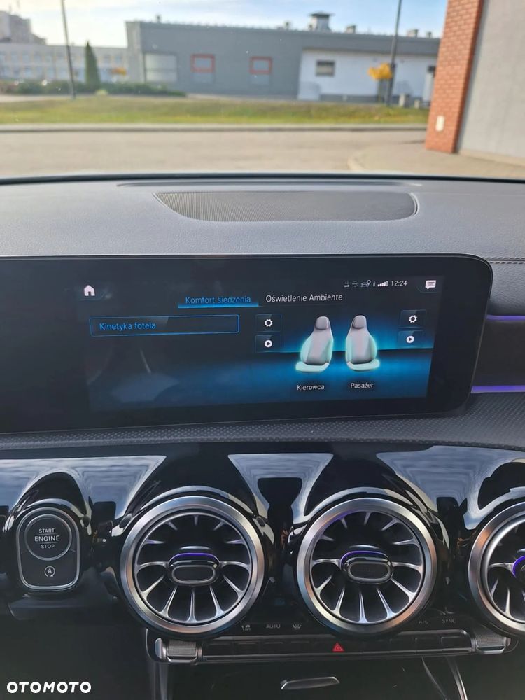 Mercedes-Benz CLA - 37