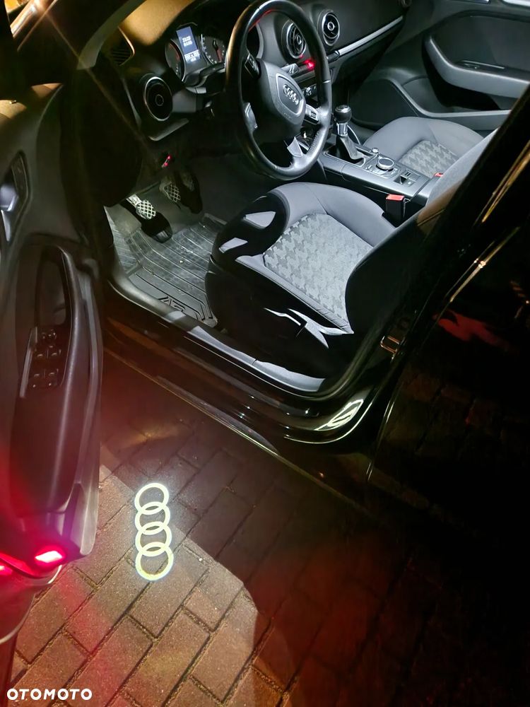Audi A3 Sportback 1.6 TDI Attraction - 14