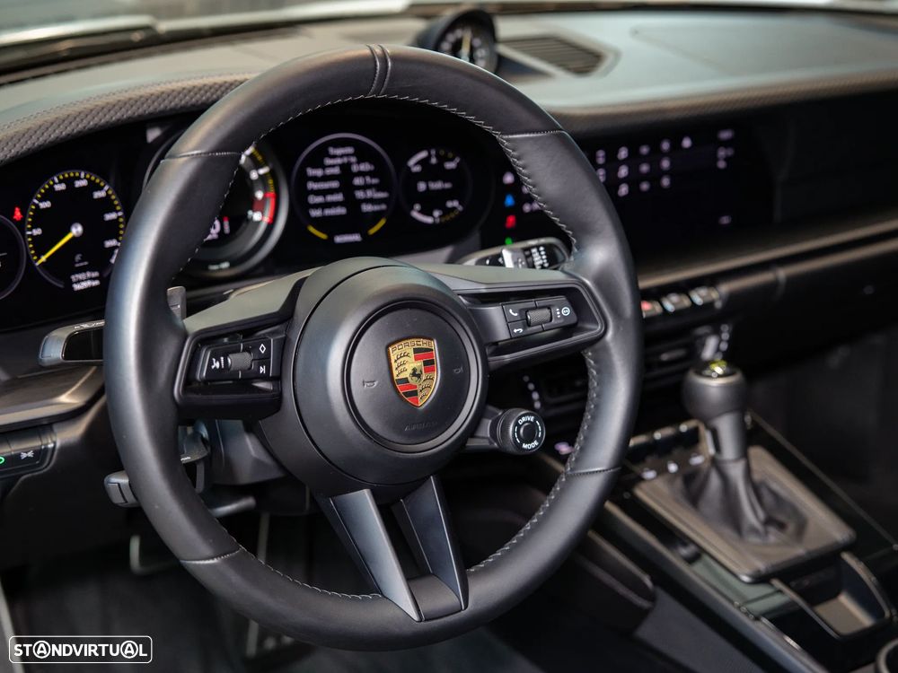 Porsche 911 (992) GT3 PDK Touring Pack - 26