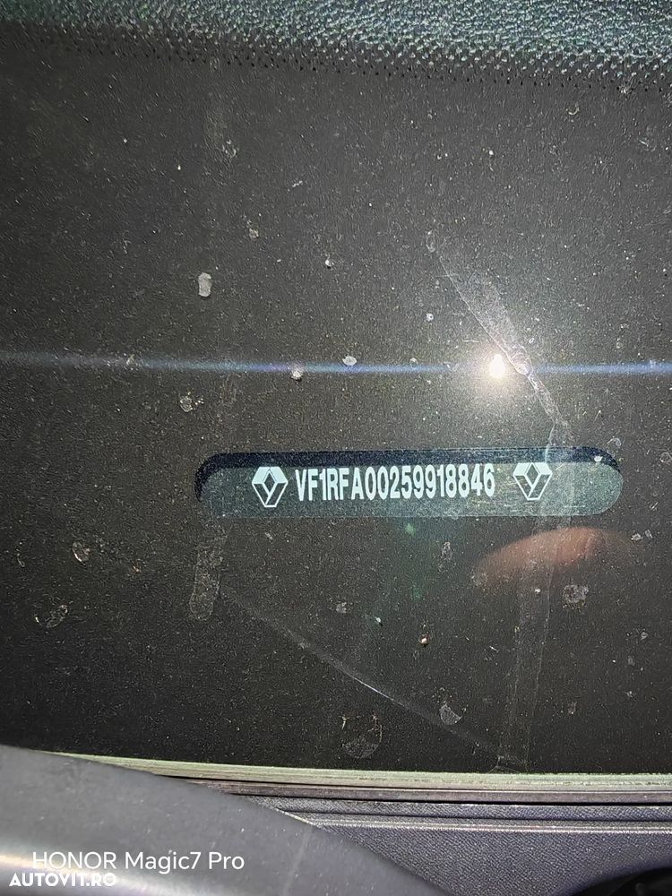 Renault Grand Scenic - 11