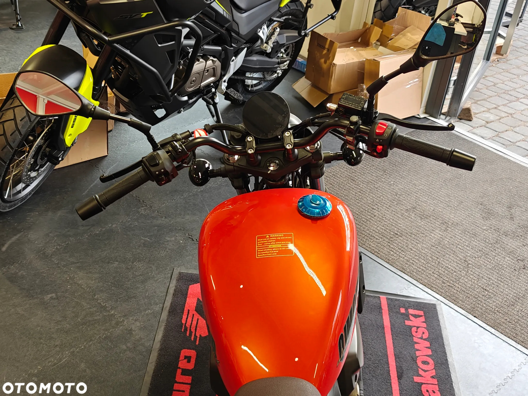 QJMOTOR SRV 125 - 7