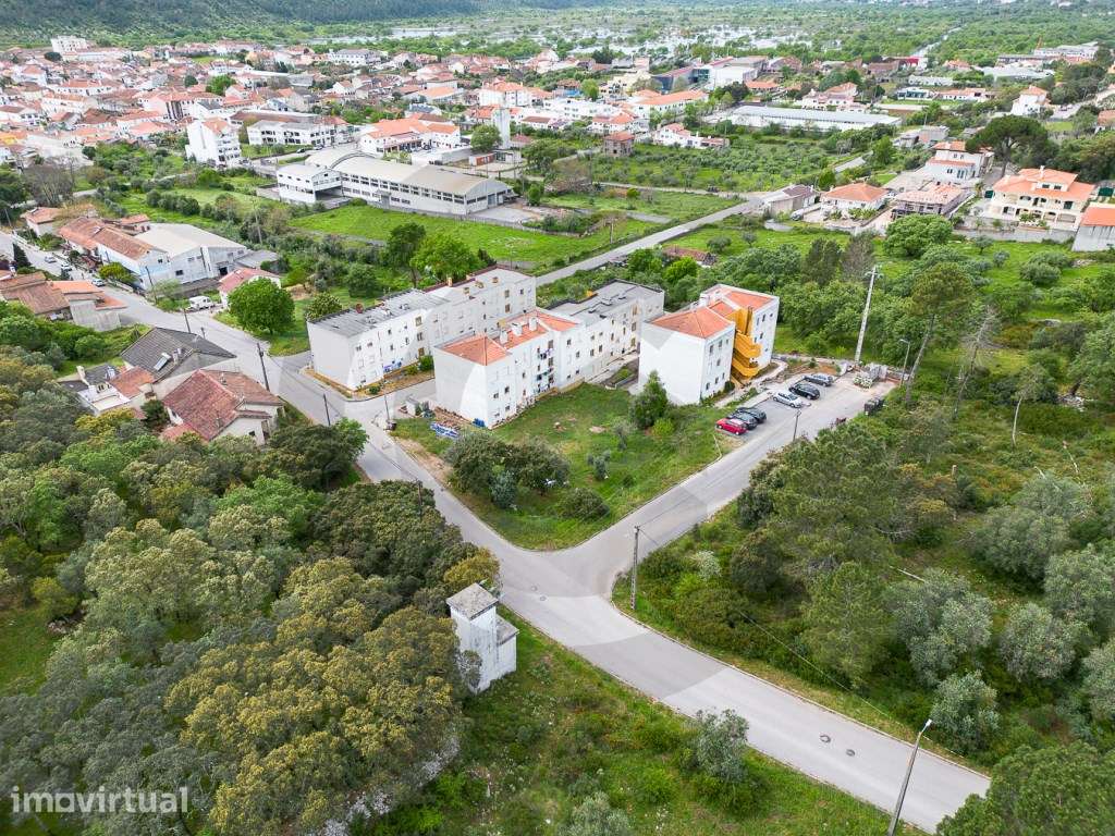 Lote para construção na Vila de Minde - Grande imagem: 5/8