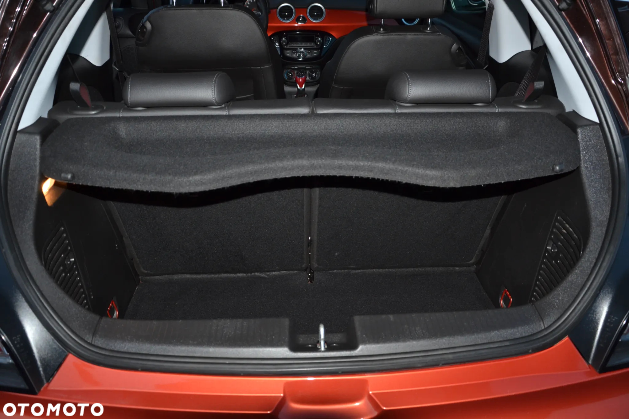 Opel Adam 1.2 Black Link - 11