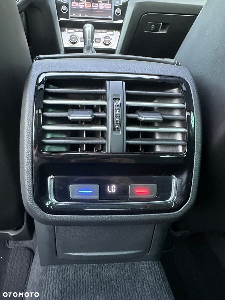 Volkswagen Passat 2.0 TDI SCR 4Mot DSG Highline - 15