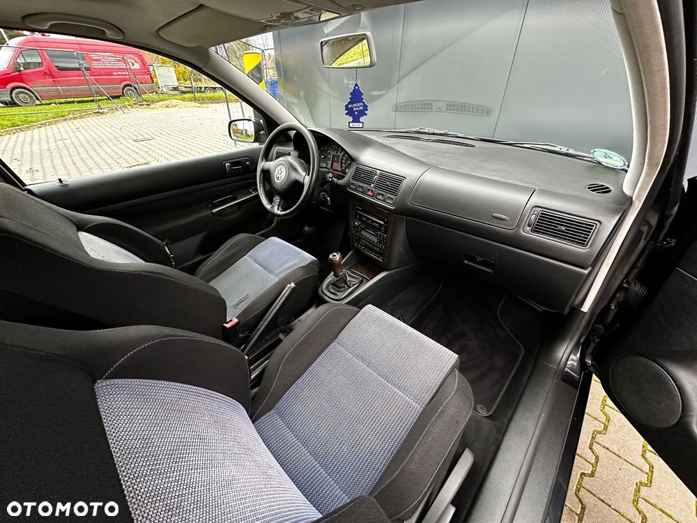 Volkswagen Golf IV 2.3 V5 GTI - 13