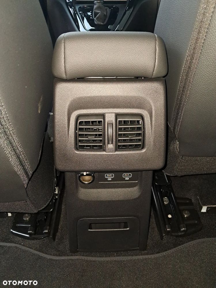 Mercedes-Benz Klasa T 180 d Progressive - 18