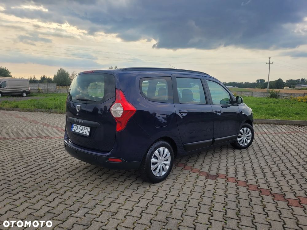 Dacia Lodgy 1.6 MPI 85 Laureate - 12