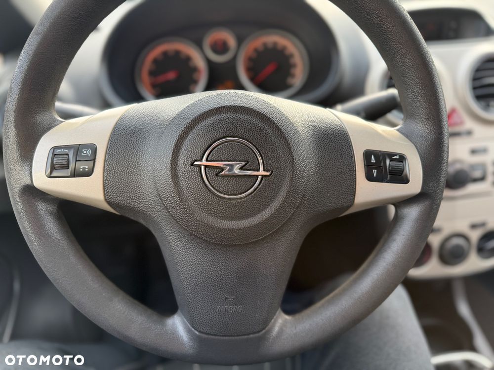 Opel Corsa - 24