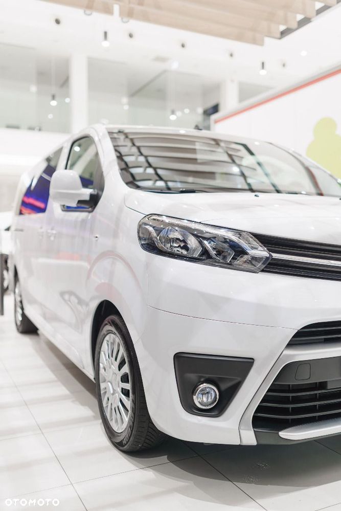 Toyota Proace Verso - 17