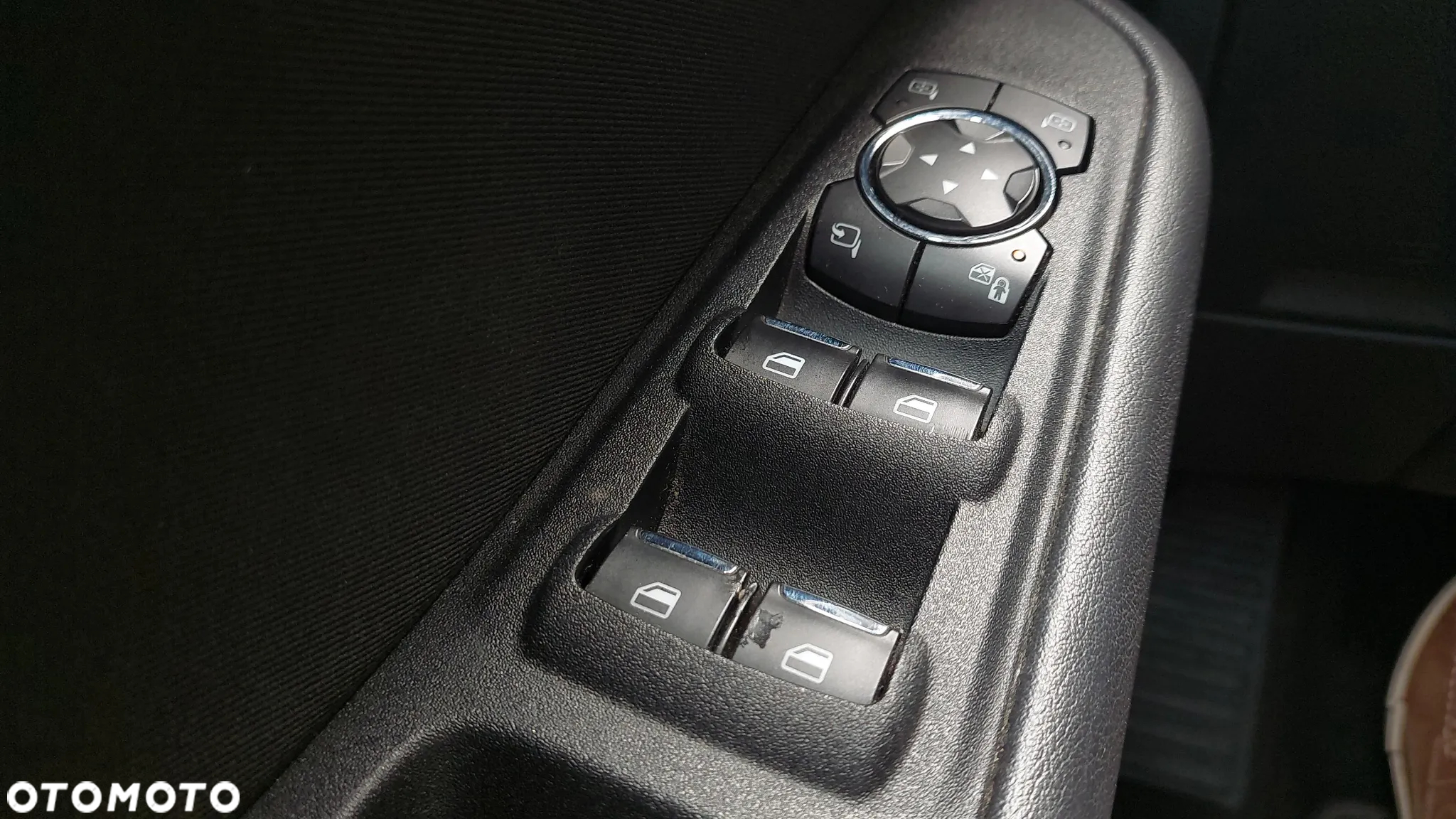 Ford S-Max - 30
