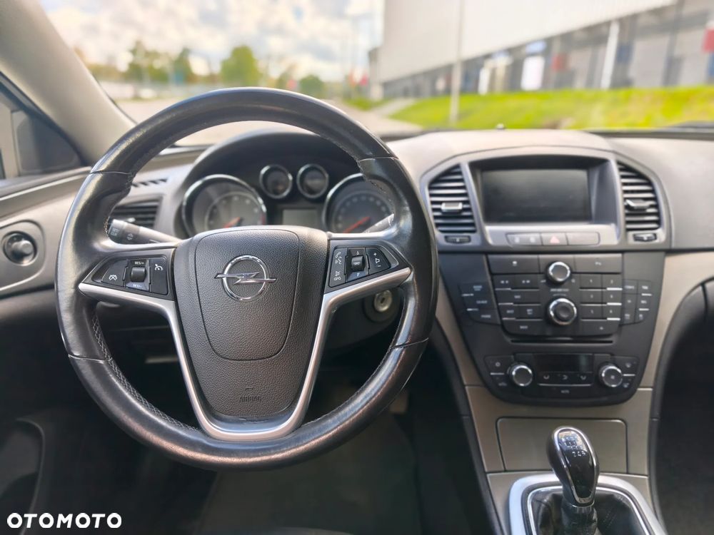 Opel Insignia 1.8 - 13