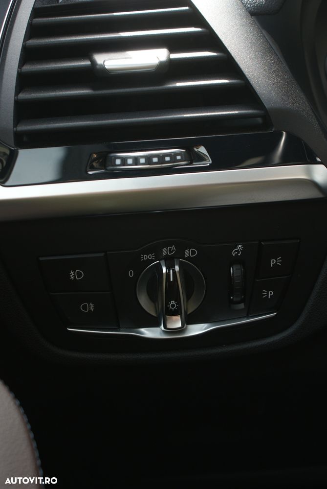 BMW X3 xDrive30i AT Luxury Line - 5