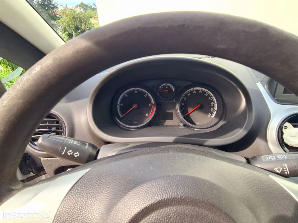 Opel Corsa 1.3 CDTI - 32