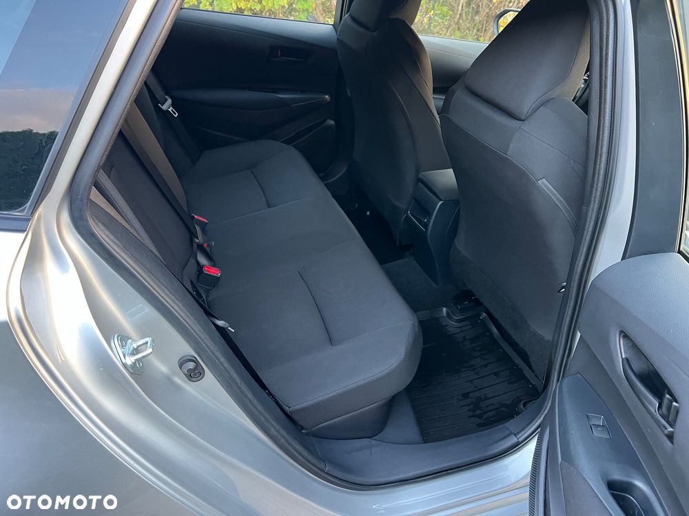 Toyota Corolla - 25