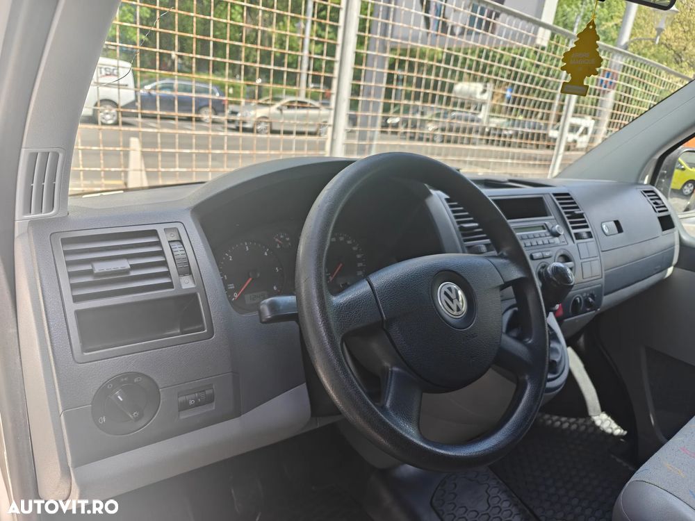 Volkswagen Transporter - 4