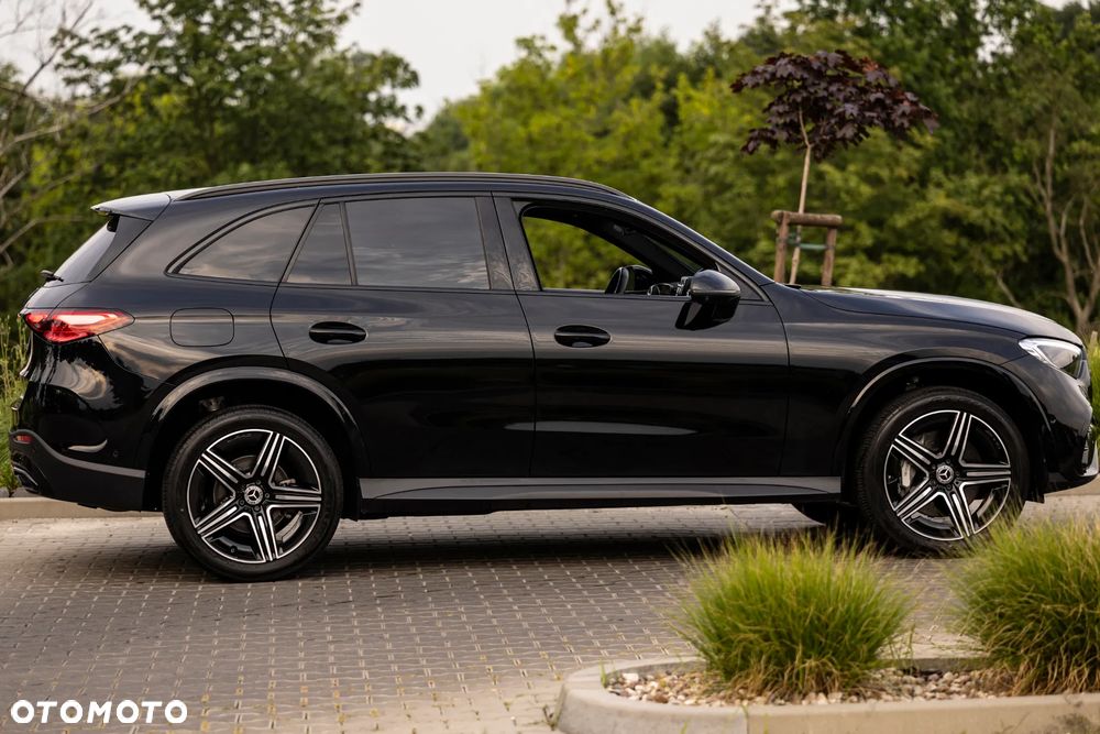 Mercedes-Benz GLC 300 mHEV 4-Matic AMG Line - 10