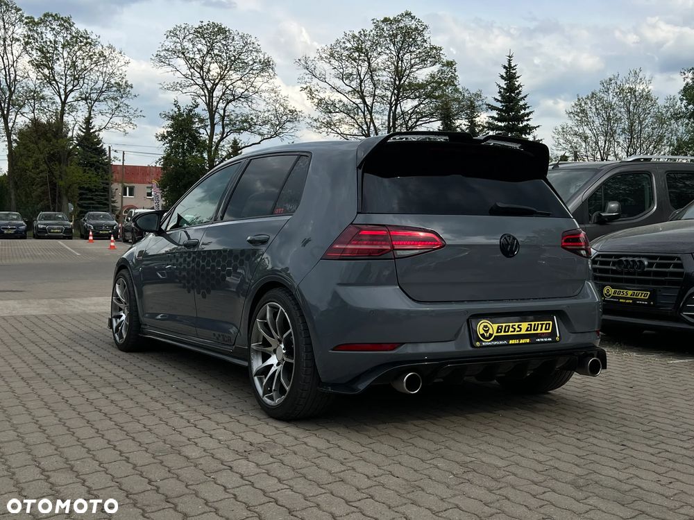 Volkswagen Golf - 7