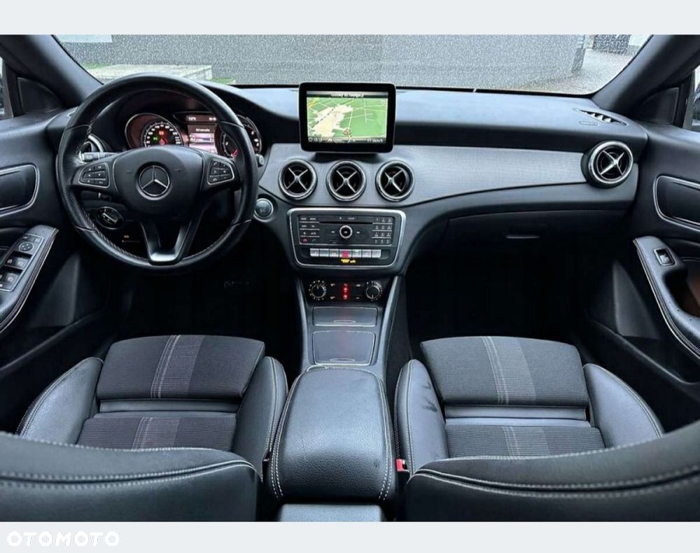 Mercedes-Benz CLA 180 d 7G-DCT Peak Edition - 7