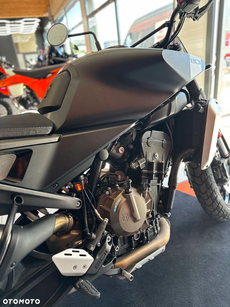 Husqvarna Svartpilen - 6